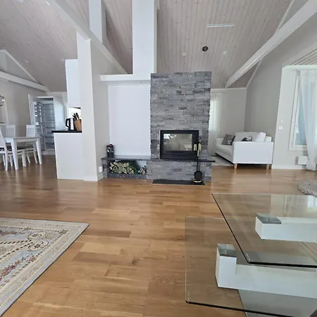 Villa Revontulet Zh View Vipvilla Mikkeli