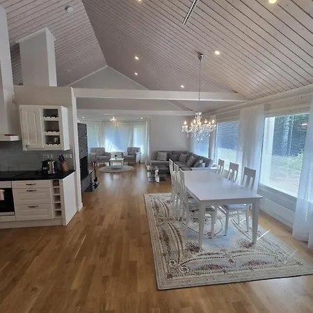 Villa Revontulet Zh View Vipvilla *